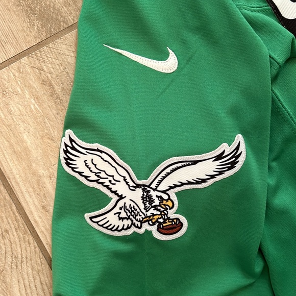 Eagles Kelce Jersey - Picture 6 of 8